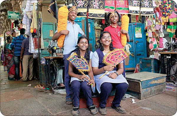 பழைமைகளின் சங்கமம் புதுமண்டபம்!