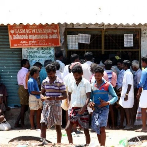 `விதிகள் இருக்கு, நடைமுறைதான்படுத்தல!'- டாஸ்மாக் வழக்கில் நீதிபதிகள் காட்டம்