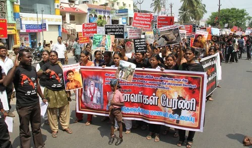 10வது நாளாக பற்றி எரியும் தமிழகம்! (படங்கள்)