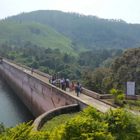 முல்லைப்பெரியாறு அணையில் 16 மாதங்களுக்குப் பின் மூவர் குழு ஆய்வு!