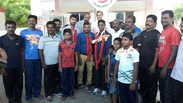 ஆசிய நீச்சல் போட்டியில் தங்கம் வென்ற நெல்லை மாணவன்!