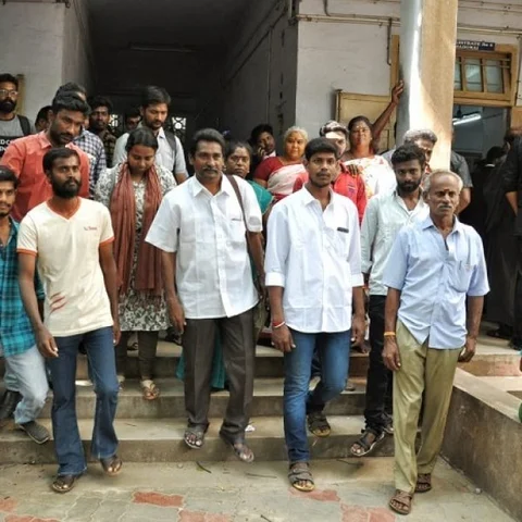 ஜல்லிக்கட்டு வழக்கை திரும்பப் பெற கோரினால், கைதுசெய்வதா..? சமூக ஆர்வலர்கள் ஆவேசம்...