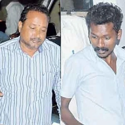 'லஞ்சம் வாங்க மாட்டேன்' என உறுதிமொழி ஏற்ற ஒரு மணி நேரத்தில் சிக்கிக்கொண்ட சப்-கலெக்டர்!