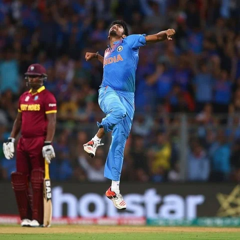 ஹோப் கொடுத்த நம்பிக்கை; கடைசி நேர அதிரடியில் நர்ஸ் - இந்தியாவுக்கு 284 ரன்கள் இலக்கு!