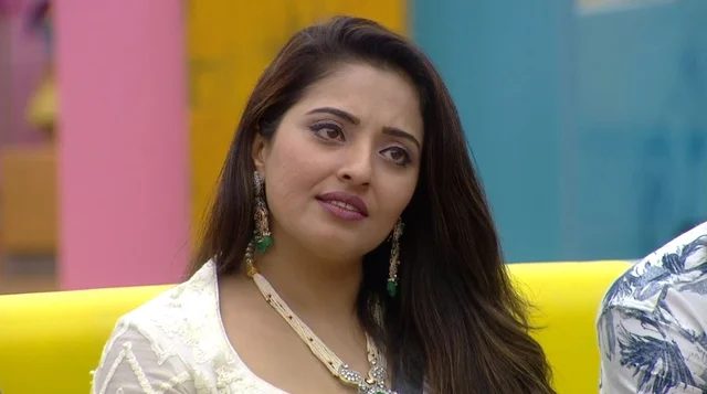 பாலாஜி ஓகே... மஹத் நாட் ஓகே... கமல் மிஸ் செய்த டாஸ்க் #BiggBossTamil2
