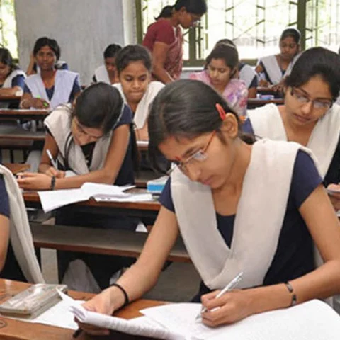 மொழிப் பாடங்களுக்கு இனி ஒரே தேர்வுத்தாள் - தமிழக அரசு!
