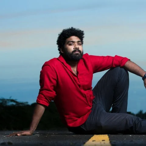 “அஜித் படத்துல 400 பேர்ல ஒரு ஆளா ஓடுனது... செம ஃபீல் ஆயிட்டேன்!” - டேனியல்