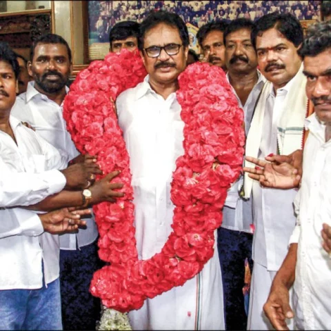 ``திரும்பிய பக்கமெல்லாம் எதிர்ப்பு..!'' - திருநாவுக்கரசர் வீழ்ந்த கதை