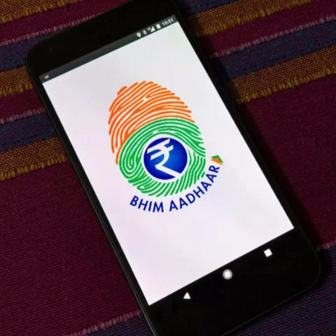 பணம் அனுப்ப எளிமையான முறைகள்... ஏகப்பட்ட குழப்பங்கள்! #BHIMAadhaar ஆப் எப்படி?