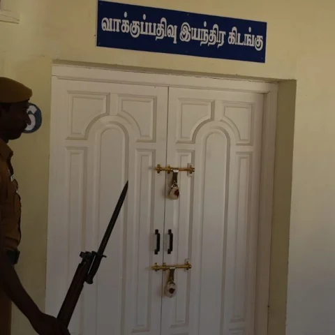 அரசியல் கட்சிகளுக்குக் கடிவாளம் போட்ட நீலகிரி கலெக்டர் திவ்யா!