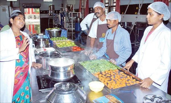 லாபத்தைப் பெருக்கும் லட்டுத் தொடர்...