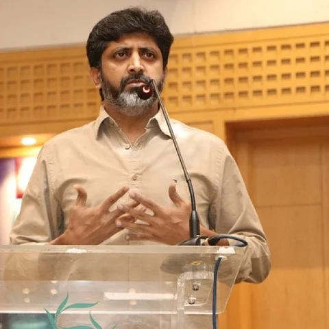 ’’தமிழ் ராக்கர்ஸ்ல இருக்குற வேலைக்காரர்களுக்கு ஒரு ரெக்வஸ்ட்..!’’ - மோகன் ராஜா