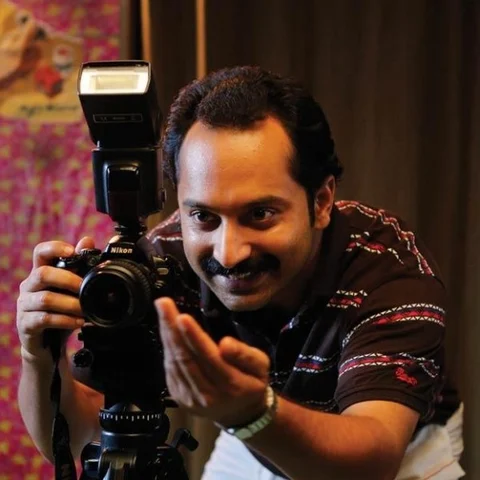 கூட்டத்தில் ஒருத்தனோ, தனி ஒருத்தனோ ஃபகத் ரெடி! #HBDFahadhFaasil