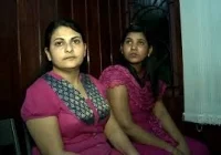 ஆபாச பட விவகாரம்: பெண்ணின் தாய் மர்ம சாவு!
