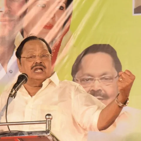 `தூத்துக்குடி தொகுதியை கனிமொழி தேர்வுசெய்ய நான்தான் காரணம்!' - துரைமுருகன்