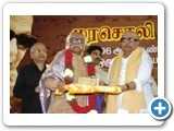 எளியோர் வாழ்க்கையை எழுத்தில் வடித்த எழுத்துச் சிங்கத்தின் புகைப்பட ஆல்பம் !