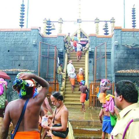 சபரிமலையில் பெண்களை அனுமதிக்க தந்திரிகள் ஏன் எதிர்க்கிறார்கள்? #Sabarimala