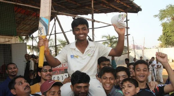 திரண்ட அரசியல்வாதிகள்: அறைக்குள் வைத்து பூட்டப்பட்ட ஆயிரம் ரன்கள் அடித்த வீரர்!