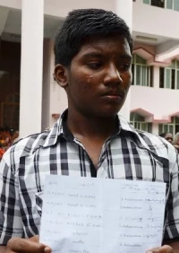 பிளஸ்-2 தேர்வு முடிவில் பெயர், மார்க் இல்லை: தவிக்கும் தூத்துக்குடி மாணவன்!
