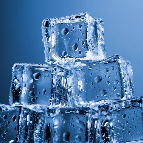 கோடையில் ஐஸ் வாட்டர் அருந்தலாமா? - மருத்துவம் சொல்வது என்ன? #IceWater