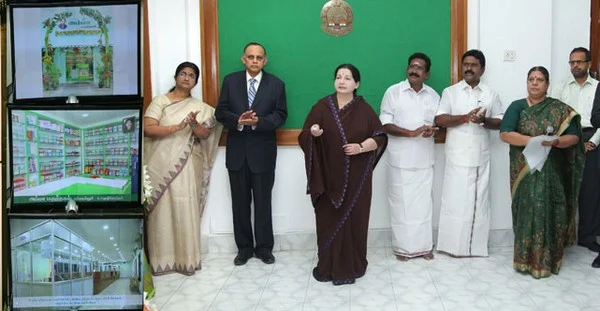 மலிவு விலை மருந்தகங்கள்: ஜெயலலிதா திறந்து வைத்தார்!