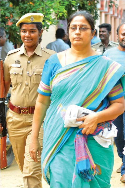 விகடன் போஸ்ட்: யுத்த சத்தம், சினிமாக்களின் அரசியல், `நிர்மலாதேவி சூப்பர் குற்றவாளியா?'