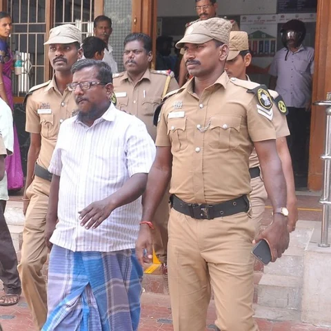 திருபுவனம் ராமலிங்கம் கொலைக்குப் பயன்படுத்திய கார் பறிமுதல் - உரிமையாளர் சிறையில் அடைப்பு