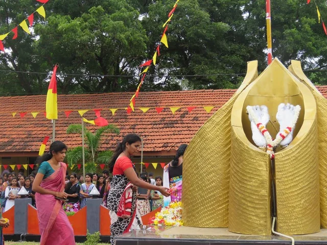 யாழ். பல்கலைக்கழகத்தில் உணர்வெழுச்சியுடன் நடந்த மாவீரர் நாள்!