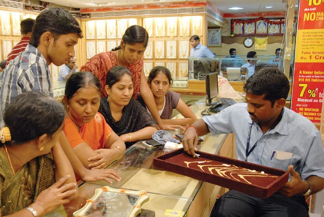 பங்குச் சந்தை முதலீடு: 6 நிமிட வாசிப்பில் நாணயம் விகடனின் 9 வழிகாட்டுதல்கள்!