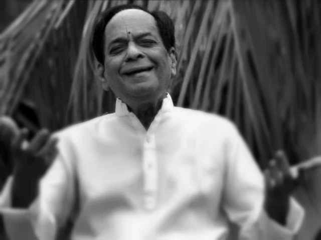 காலன் கவர்ந்த இவர்களை... காலம் நினைவில் வைத்திருக்கும்! #WeMissYou #2016Rewind