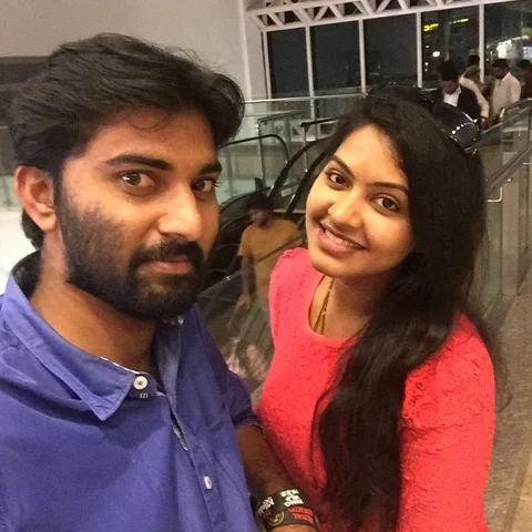 ''எங்க கலாட்டா ஜாலி கேங்க் இதான்!'' - ஜாக்குலின், ரேகா குமார், ரச்சிதா, வைஷாலியின் தம்ஸ்-அப் #FriendshipDay