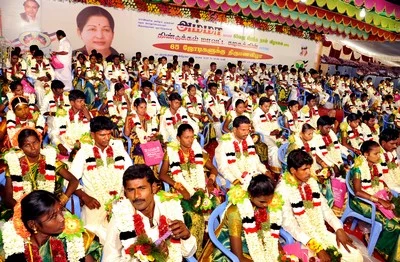 அ.தி.மு.க சார்பில் 65 ஜோடிகளுக்கு இலவச திருமணம்