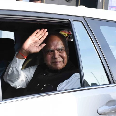 ``விவசாய ஆய்வுகள் கருத்தரங்குகளோடு நின்றுவிடக் கூடாது!’’ - ஆளுநர் பன்வாரிலால் புரோஹித்