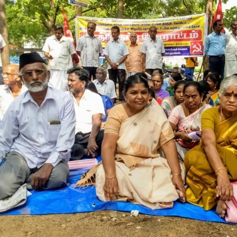 `கமிஷன் கேட்கிறார் அமைச்சர் திண்டுக்கல் சீனிவாசன்' - பாலபாரதி குற்றச்சாட்டு!