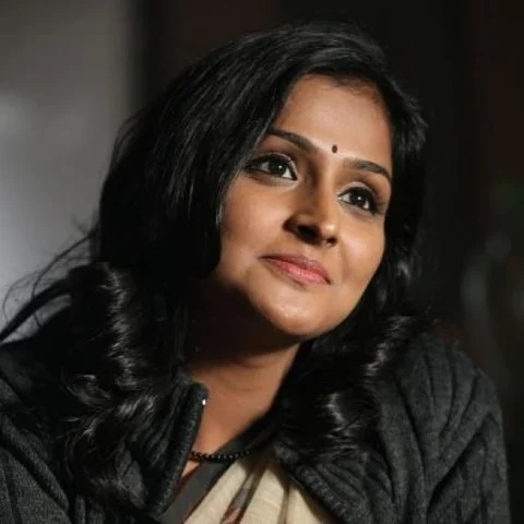 "இனியும் பொறுக்க முடியாது!” 'அம்மா'விலிருந்து விலகிய ரம்யா நம்பீசன் பேட்டி