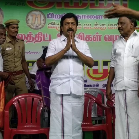 ``மோடியே பார்த்து பயப்படுகிற ஓர் அரசியல்வாதி ஜெயலலிதா” - அமைச்சர் சி.வி.சண்முகம் பேச்சு
