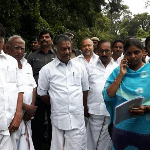 முல்லைப் பெரியாறு அணையின் நீர்மட்டத்தைக் குறைக்கும் பேச்சுக்கே இடமில்லை! - ஓ.பி.எஸ் திட்டவட்டம்