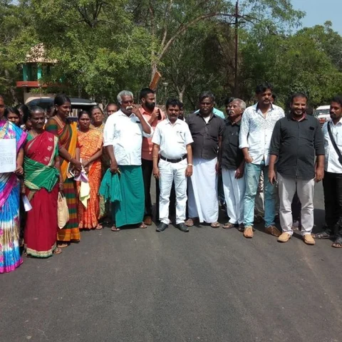 குப்பைக் கிடங்கிலிருந்து குடிநீர் சப்ளை! கொதிக்கும் போராட்டக் குழு