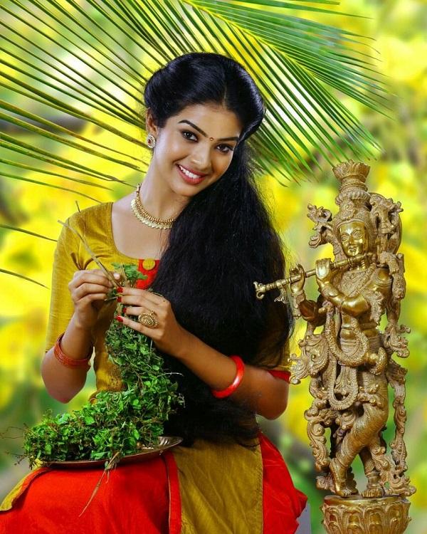 தமிழ் ரசிகர்கள் அவங்க வீட்டு பொண்ணா என்னைப் பார்க்கிறது சந்தோஷமா இருக்கு!