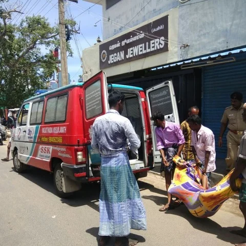 `போலீஸ் அடித்ததால்தான் இந்த முடிவு?’ - ராமேஸ்வரத்தை மிரளவைத்த தம்பதி தற்கொலை
