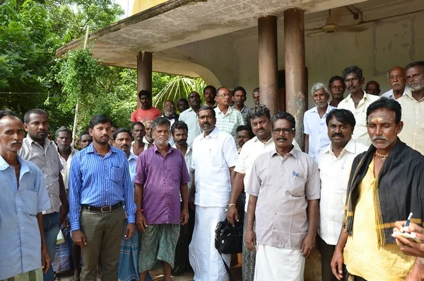 கண்ணன்கோட்டையில் 'கத்தி' வேலை...