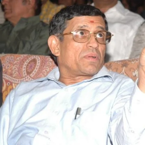 ரஜினிகாந்த்துடன் ஆடிட்டர் குருமூர்த்தி திடீர் சந்திப்பு..!