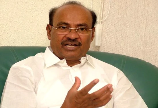 தமிழில் வாதாடியதால் வழக்கை தள்ளுபடி செய்வதுதான் நீதியா? - ராமதாஸ்