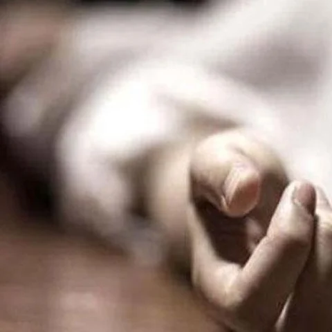 `குழந்தைகளுக்காக நான் இருக்க வேண்டும்!’ - பால்கனியில் கணவரிடம் கெஞ்சிய ஹரியானா வங்கி ஊழியர்