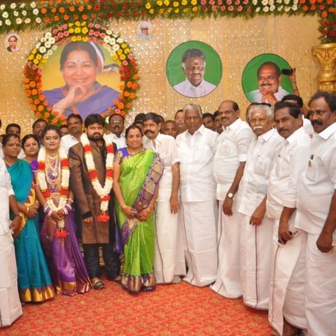 `நடிகர் விஜய் பலிகடா ஆகிவிட்டார்' - கே.பி.முனுசாமி சொல்லும் லாஜிக்!