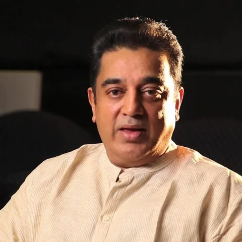 `பாசிசம் மீண்டும் தோற்கடிக்கப்படும்!’ -முருகதாஸுக்கு ஆதரவாக கமல் #sarkar