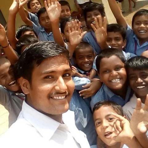 கடைசி கிரேடு மாணவருக்குத் தன்னம்பிக்கை தர திண்டுக்கல் ஆசிரியரின் சூப்பர் ஐடியா!