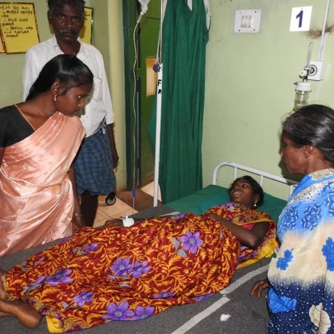 17மணிநேர போராட்டம் வீண்; கைவிரித்த மருத்துவர்கள் - நீலகிரி கர்ப்பிணிப்பெண்ணுக்கு நேர்ந்த கொடுமை!