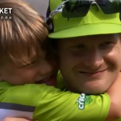 `Sooo Cute!’ -வைரலான வாட்சன் - ஜூனியர் வாட்சன் வீடியோ! #BigBash