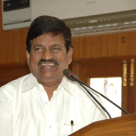 தமிழ்நாடு காங்கிரஸ் கமிட்டிக்குப் புதிய தலைவர்! - செயல்தலைவர்களாக 4 பேர் நியமனம்